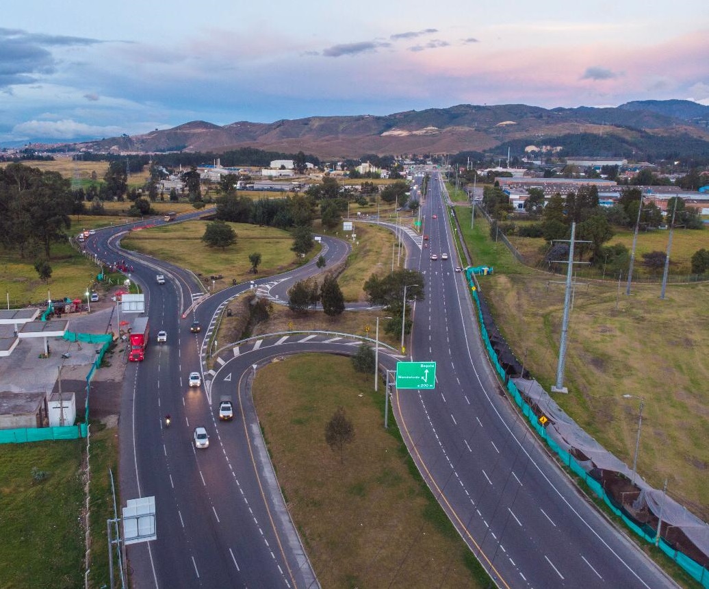 Reactivan obras del proyecto tercer carril en la vía Bogotá - Girardot -  Soacha Ilustrada soachailustrada.com