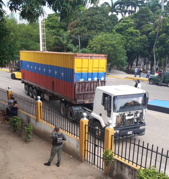 Venezuela abre frontera con Colombia para intercambio comercial